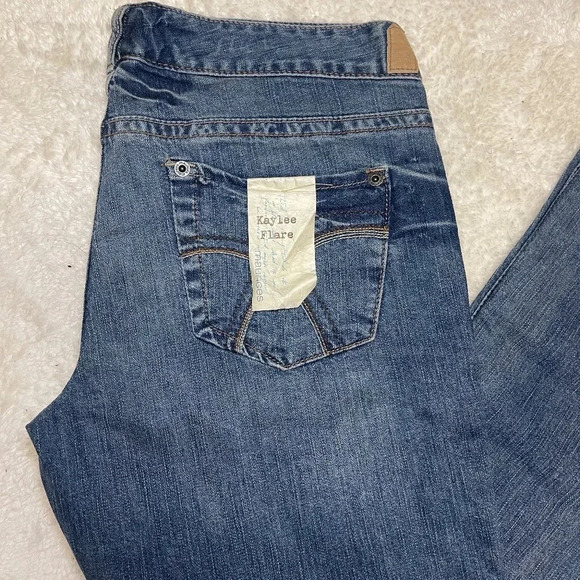 Maurices Kaylee Flare Jeans Size 13/14 - Picture 2 of 4